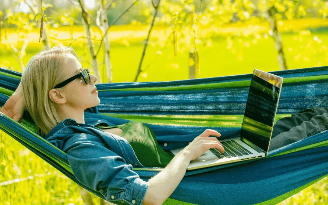 Travailler dans un hamac : est-ce vraiment possible ?
