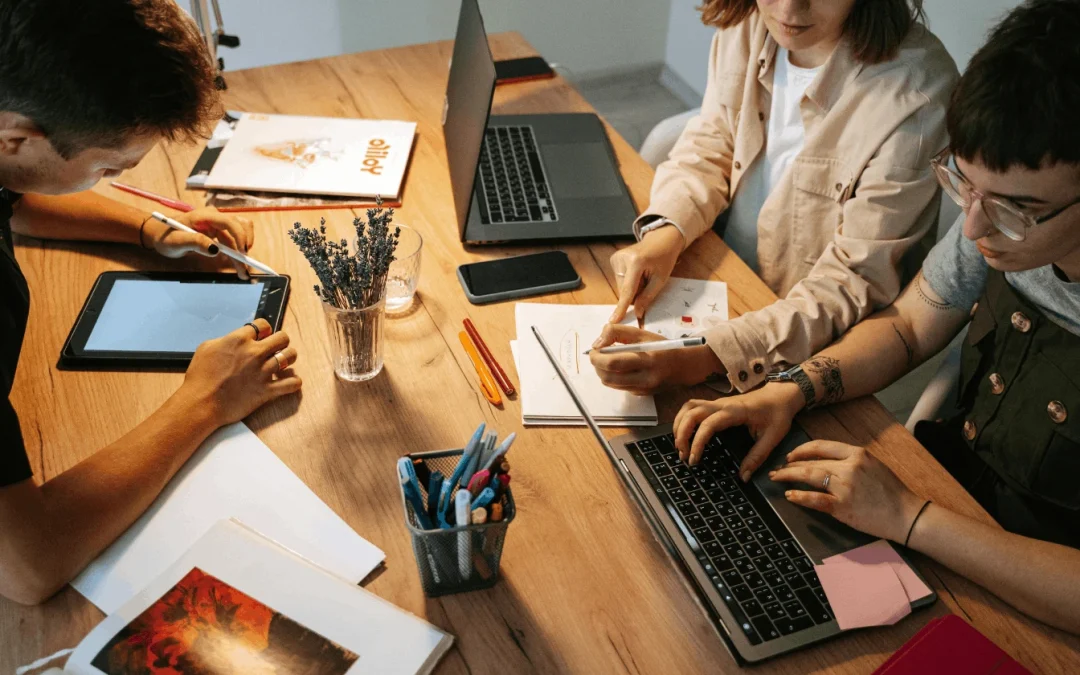 Les meilleurs logiciels pour gérer un espace de coworking