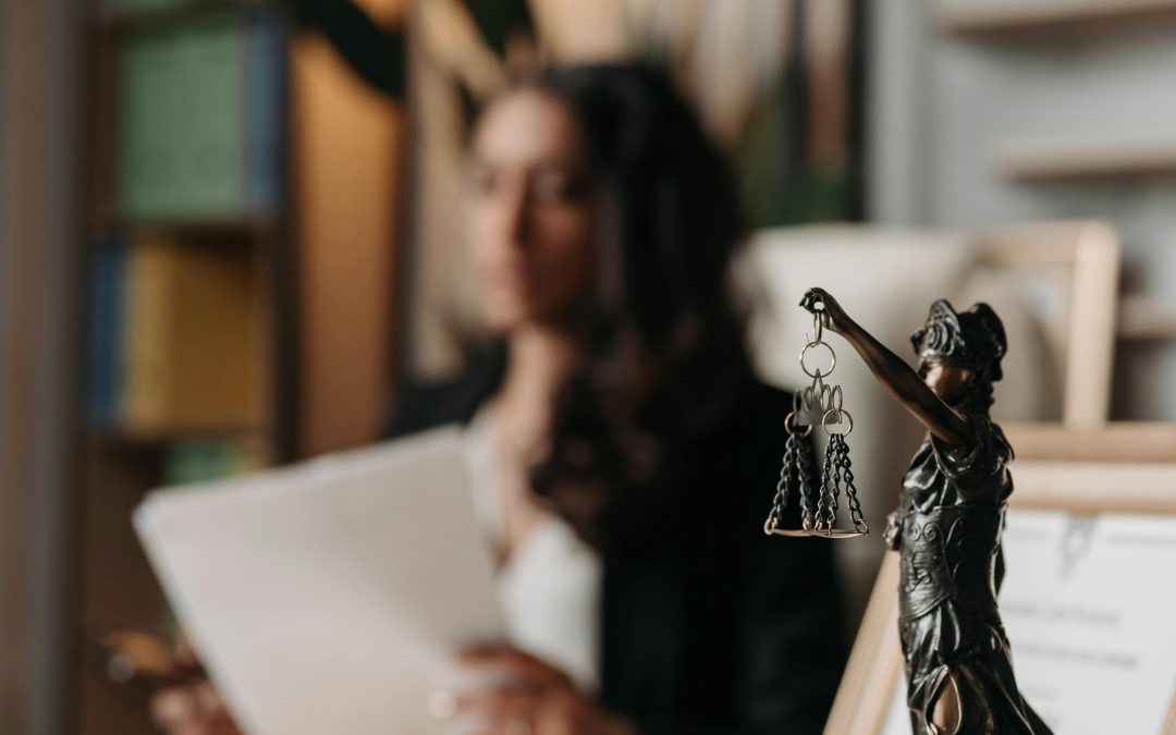 Qu’est-ce qu’un legal-ops et à quoi sert-il : comprendre le rôle clé dans les organisations juridiques modernes