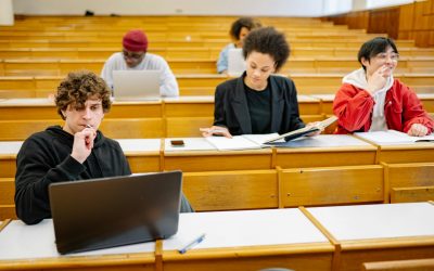 Pourquoi faire une alternance en école de commerce